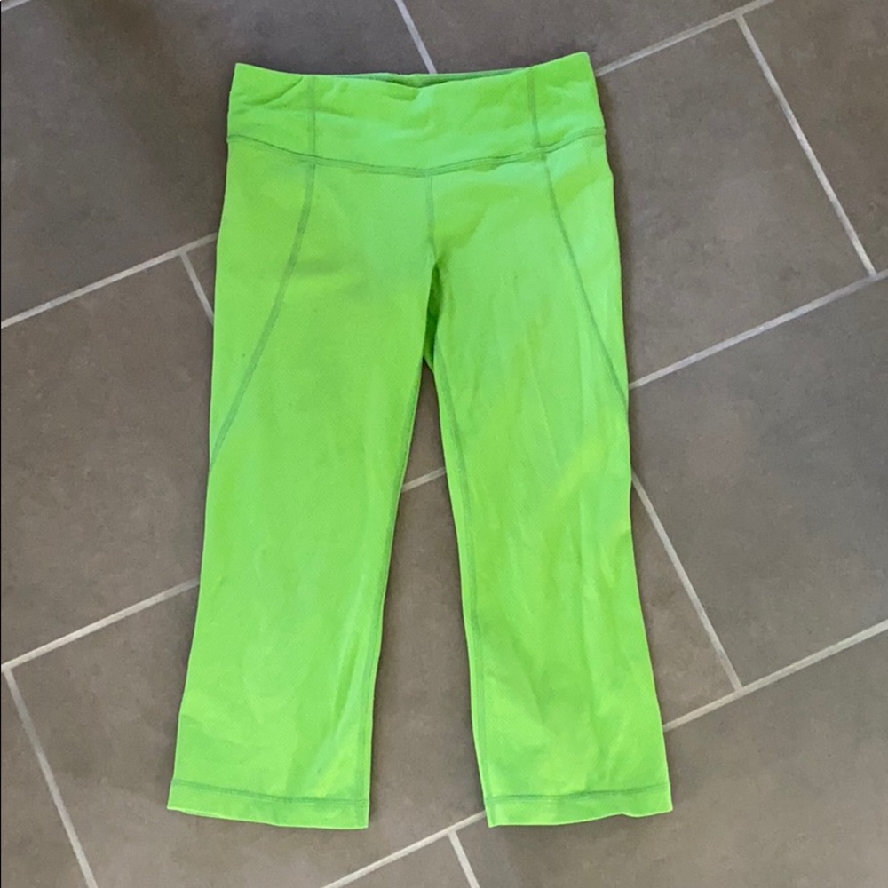Lime green capris - Lululemon